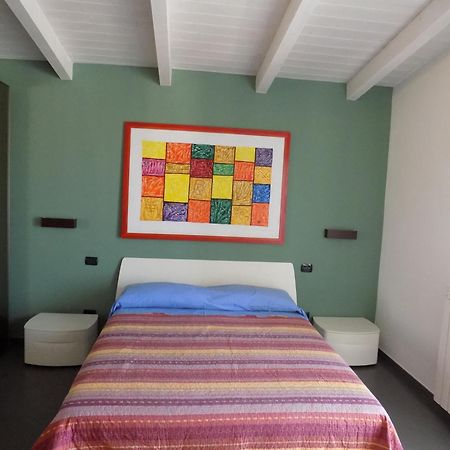 Appartement Attico Stazione - Montello 16 à Bari Extérieur photo