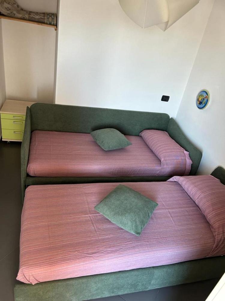 Appartement Attico Stazione - Montello 16 à Bari Extérieur photo