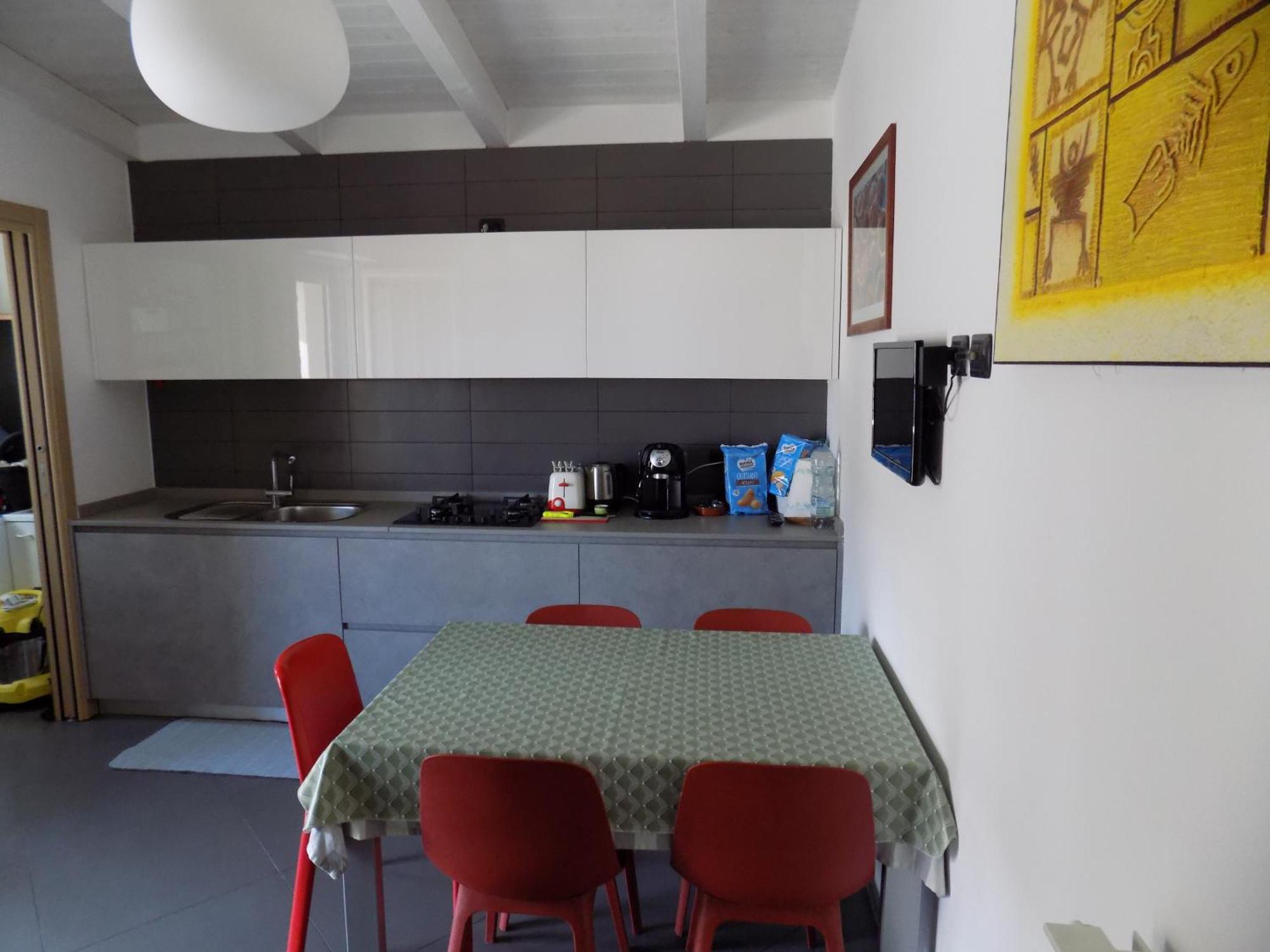 Appartement Attico Stazione - Montello 16 à Bari Extérieur photo