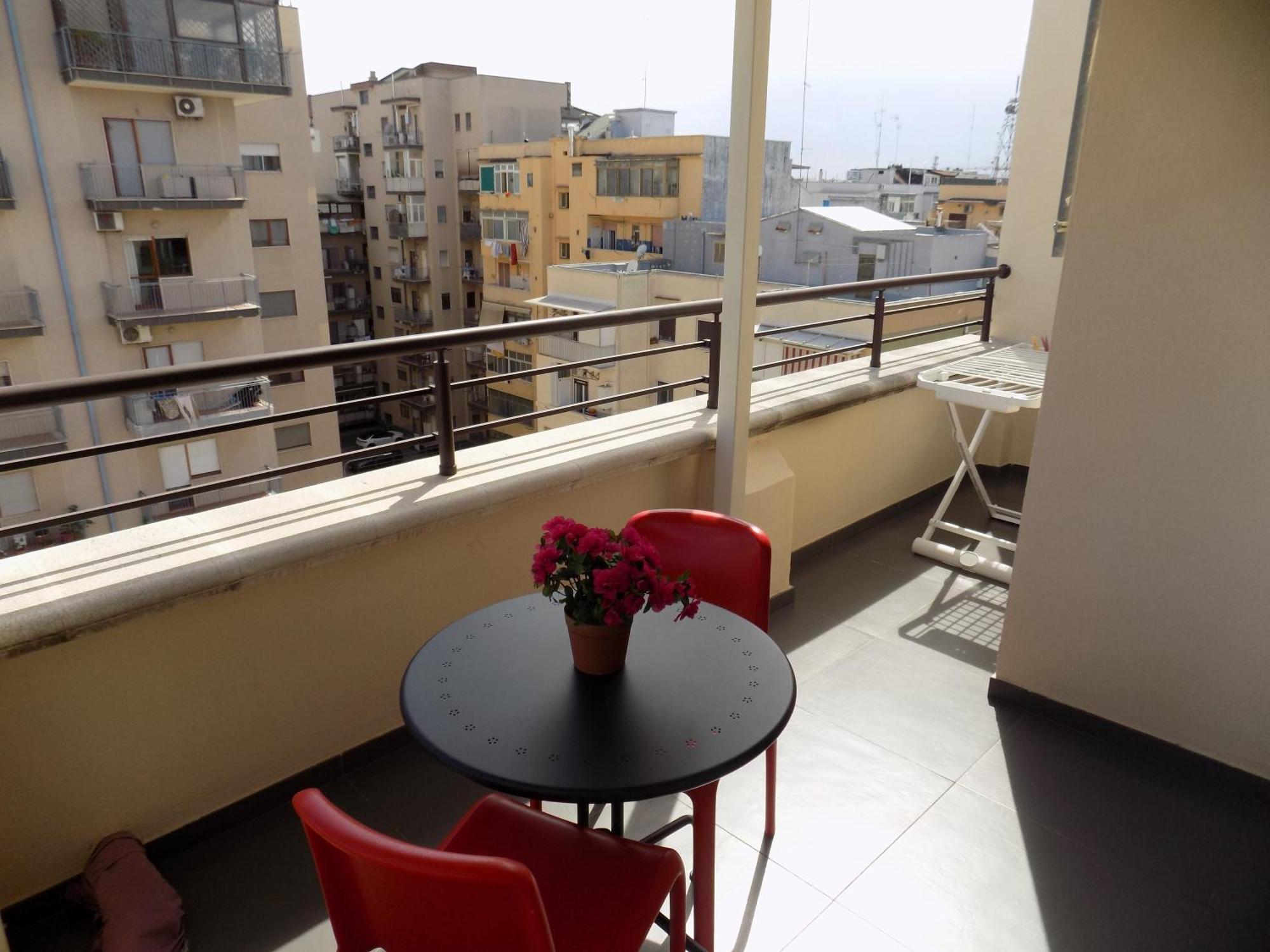 Appartement Attico Stazione - Montello 16 à Bari Extérieur photo