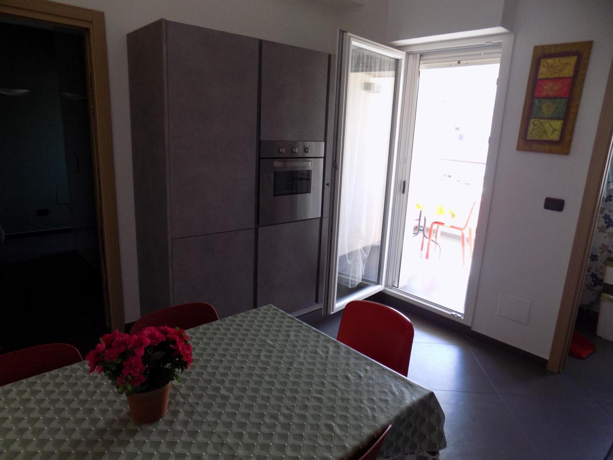 Appartement Attico Stazione - Montello 16 à Bari Extérieur photo